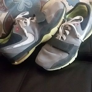 Nikes air max! Good used shape!